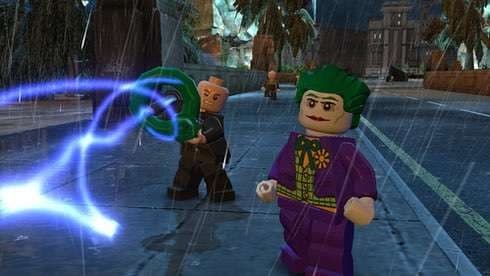 LEGO Batman 2: DC Super Heroes screenshot 1